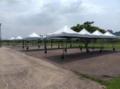 大佳河濱公園活動執行-大型活動帳篷整齊連棟搭設-鴻揚展覽.jpg