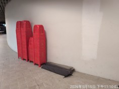 桃園活動紅塑膠椅租借-大量椅子出租-活動用長桌椅大宗租賃-鴻揚展覽