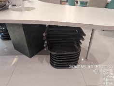 門市開幕活動用黑色折疊椅租用與內部活動空間整理配置