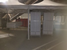 新竹巨城活動快速帳下IBM桌與椅子備料